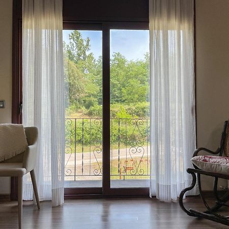 Can Baseia - amb jardí i accés privat a La Fageda Santa Pau Exterior foto