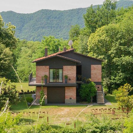 Can Baseia - amb jardí i accés privat a La Fageda Santa Pau Exterior foto